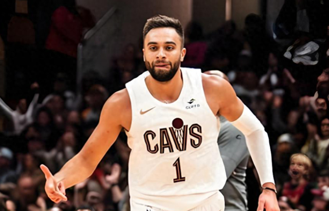 开云体育官网-复出首战就火力全开！斯特鲁斯在这支新骑士还能更强？|克利夫兰骑士队|达拉斯独行侠队|nba|命中率|球员_新浪体育_新浪新闻